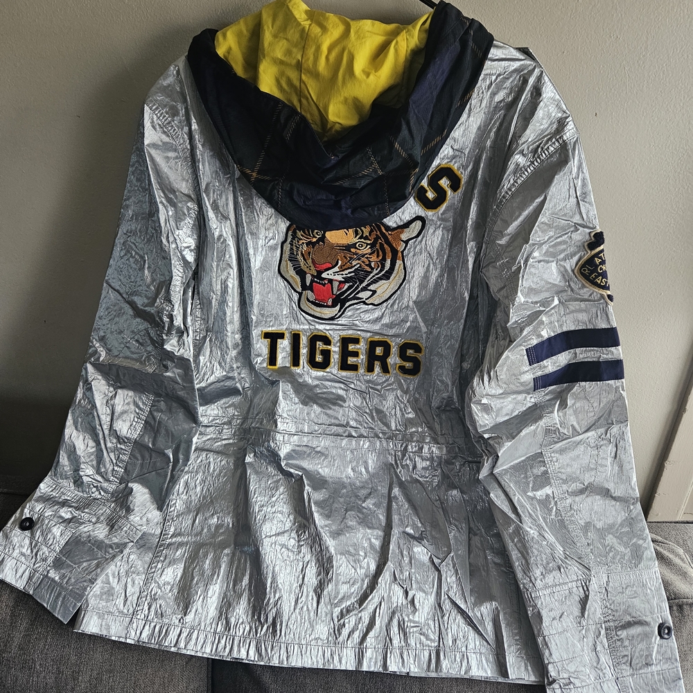 Polo by Ralph Lauren Metallic Silver Raincoat with Patch - Picture 4 of 6